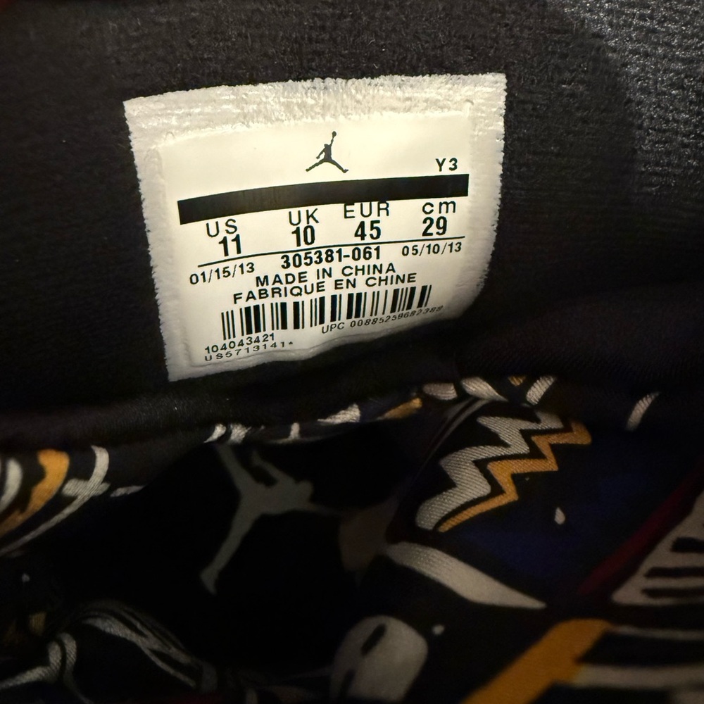 Air Jordan 8 Retro Playoff 2013 - Picture 5 of 7